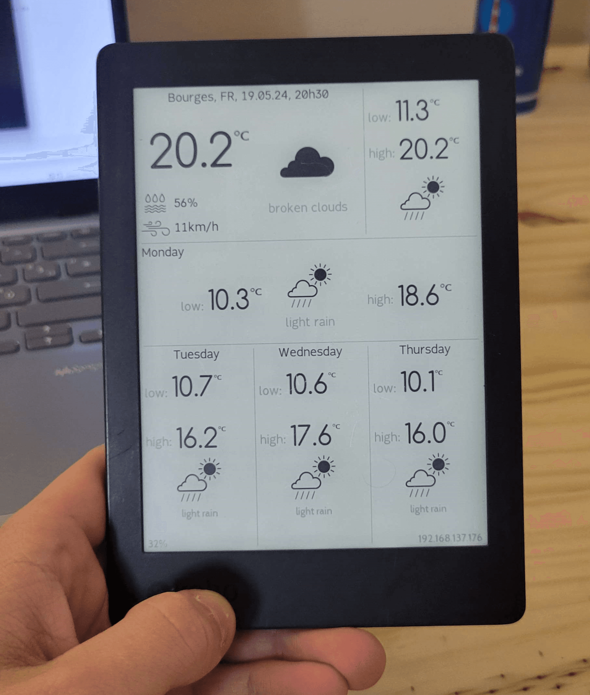 Premier test concluant : l'interface s'affiche correctement sur la liseuse.